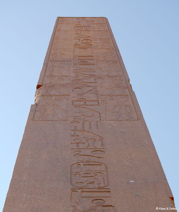 Ikka Ã¼lespoole / Reaching up to the sky
30 allesjÃ¤Ã¤nud obeliskist on ainult 7 Egiptuses. 13 on Roomas ja Ã¼lejÃ¤Ã¤nud mÃ¶Ã¶da maailma laiali, sh. Ã¼ks New Yorgis.

Of the 30 obelisks at present, only 7 are in Egypt. 13 are in Rome and the rest are in various places around the world, including one in New York.
